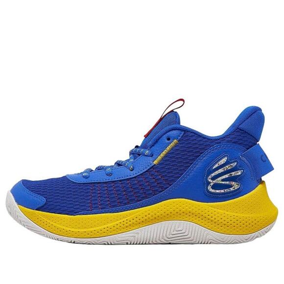 Under Armour Curry 3Z7 basketball shoes,